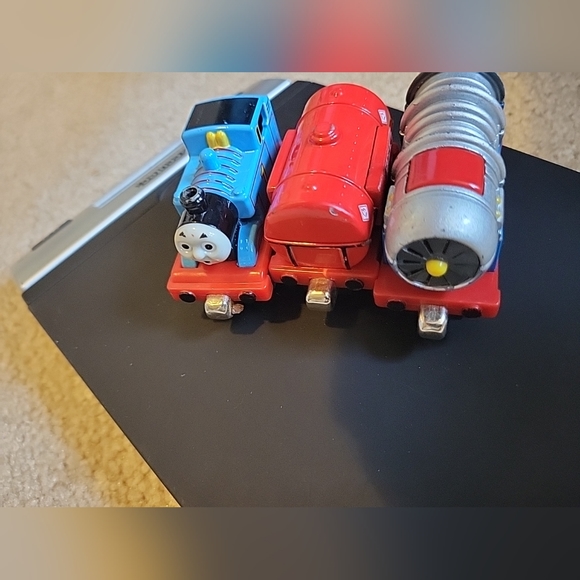 Thomas and Friends Jet Engine Lights and Sounds Take Along Diecast Metal Train - Picture 4 of 13